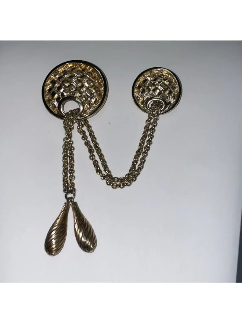 Vintage Double Brooch Signed Sarah Cov Pin Weaved Tassel Gold-Tone